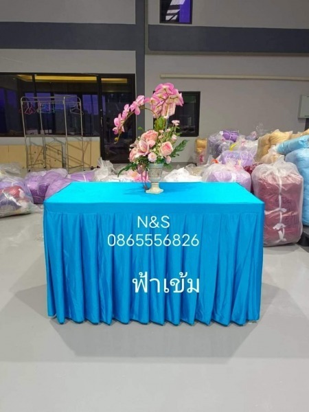 รับผลิตผ้าคลุมโต๊ะจีบรอบ